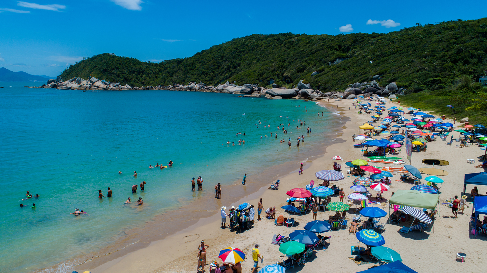 Quem já conhece as praias de Bombinhas - SC? : r/brasil